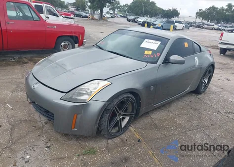 2005 Nissan 350Z Touring z USA, uszkodzony, nr VIN JN1AZ34D85M608022